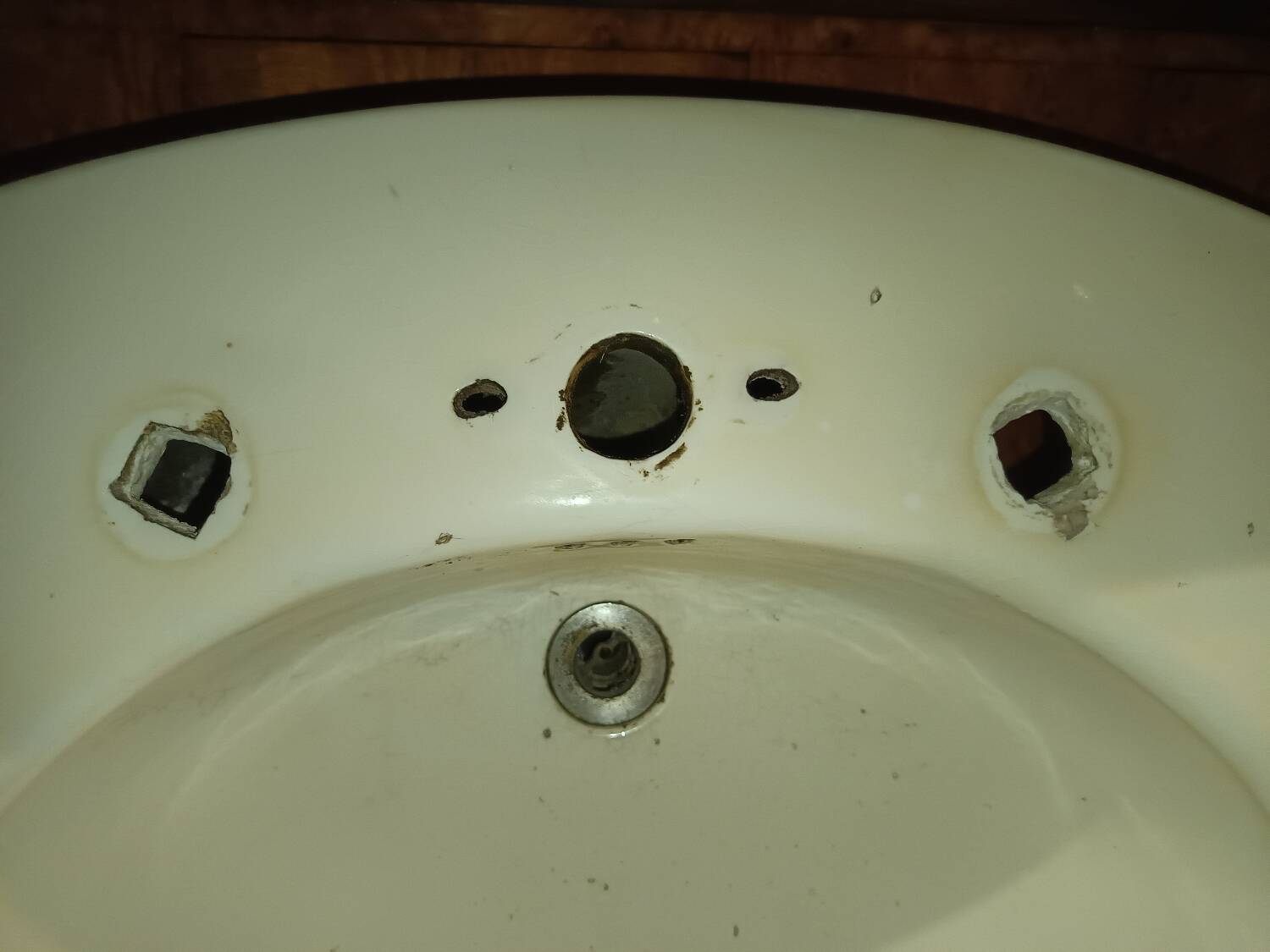 Vasque évier porcelaine sur pied