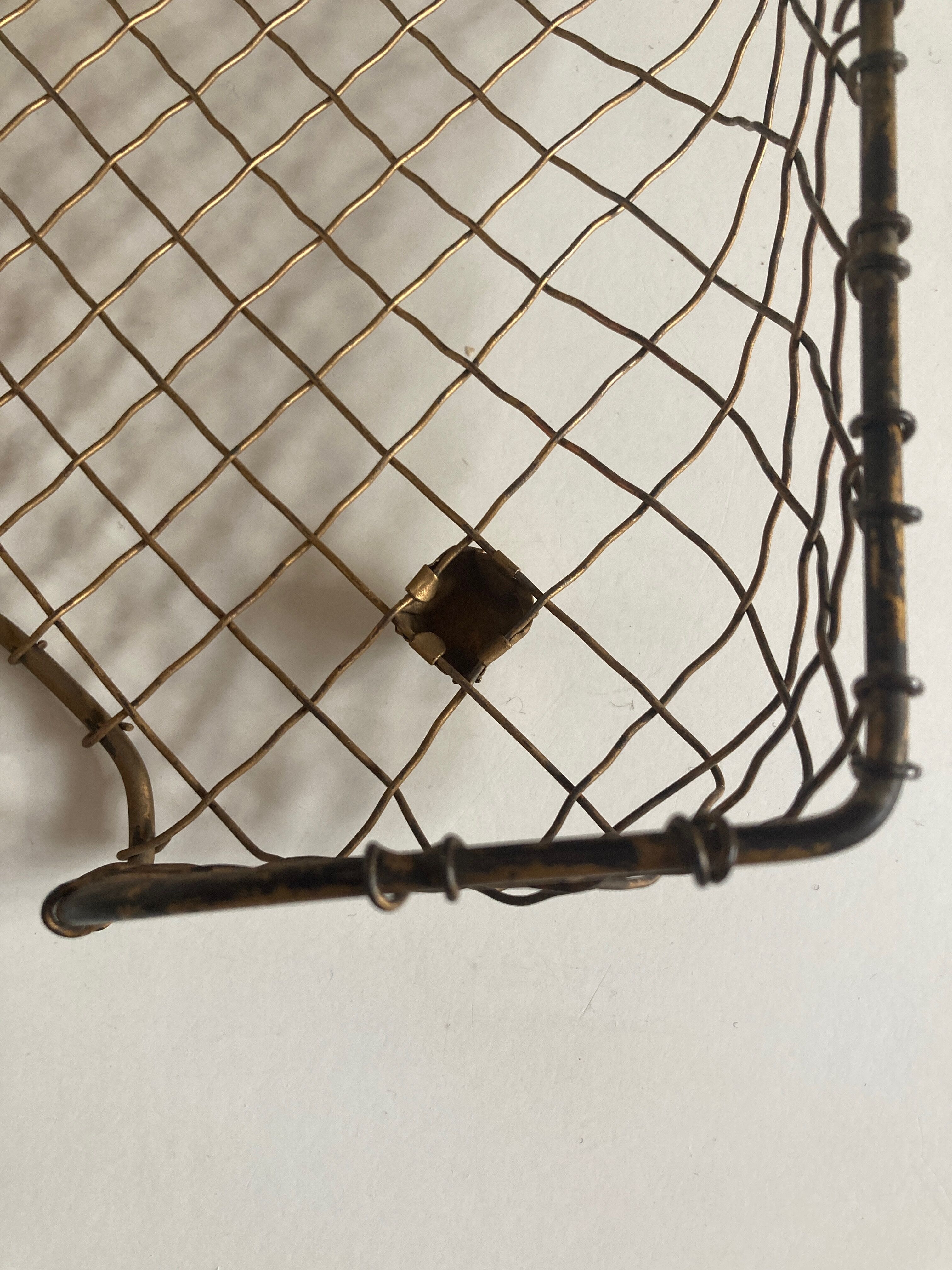 Range mail USA in golden brass wire 1950