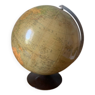 Old globe