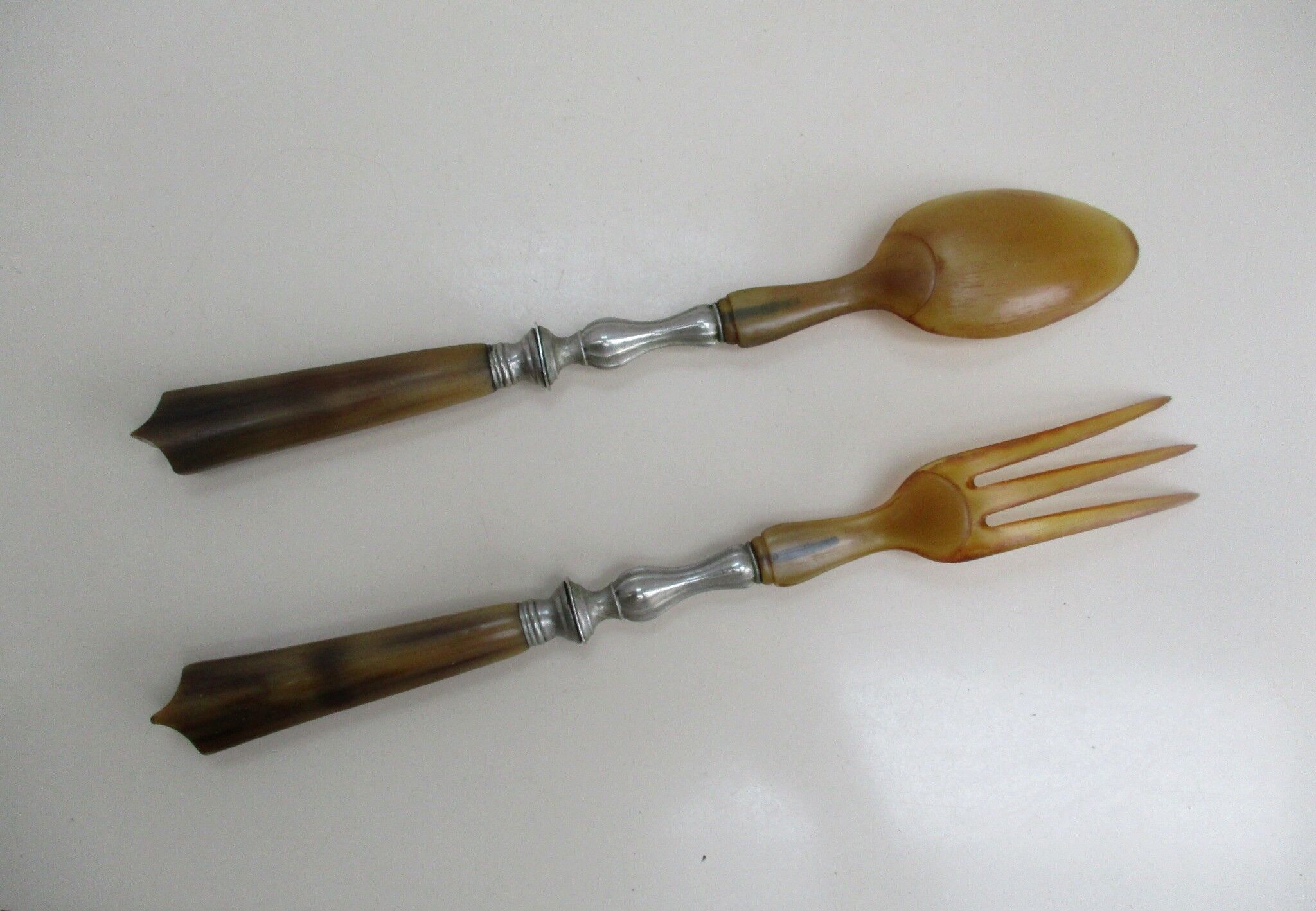 Couverts à salade en corne