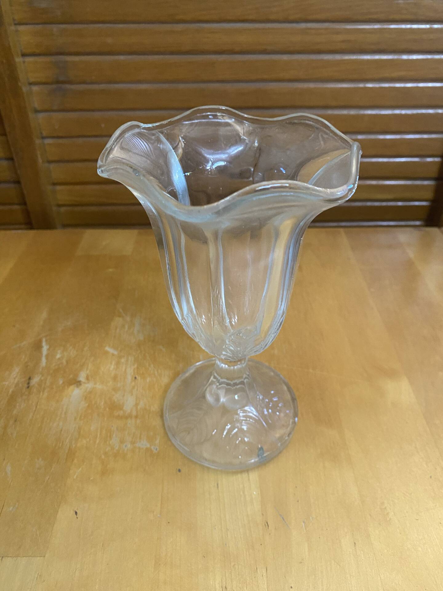 Set of 6 Ice Cream Bowls FIDENZA Moulded Glass Petal Shape Italy #E126