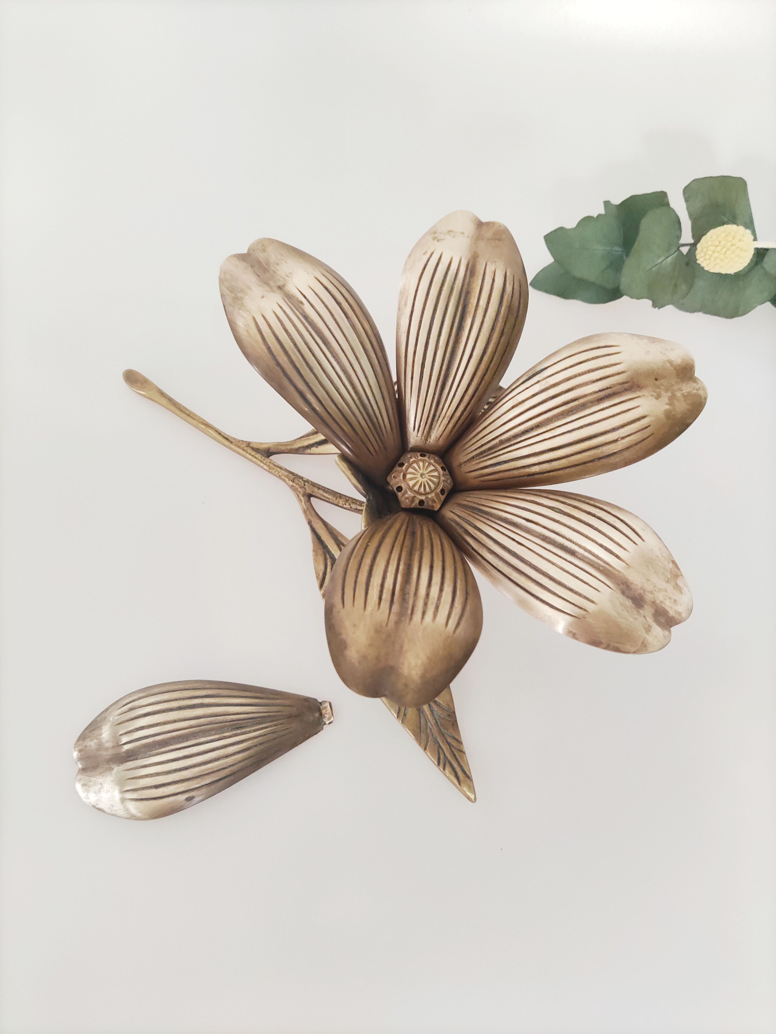 Brass flower ashtray