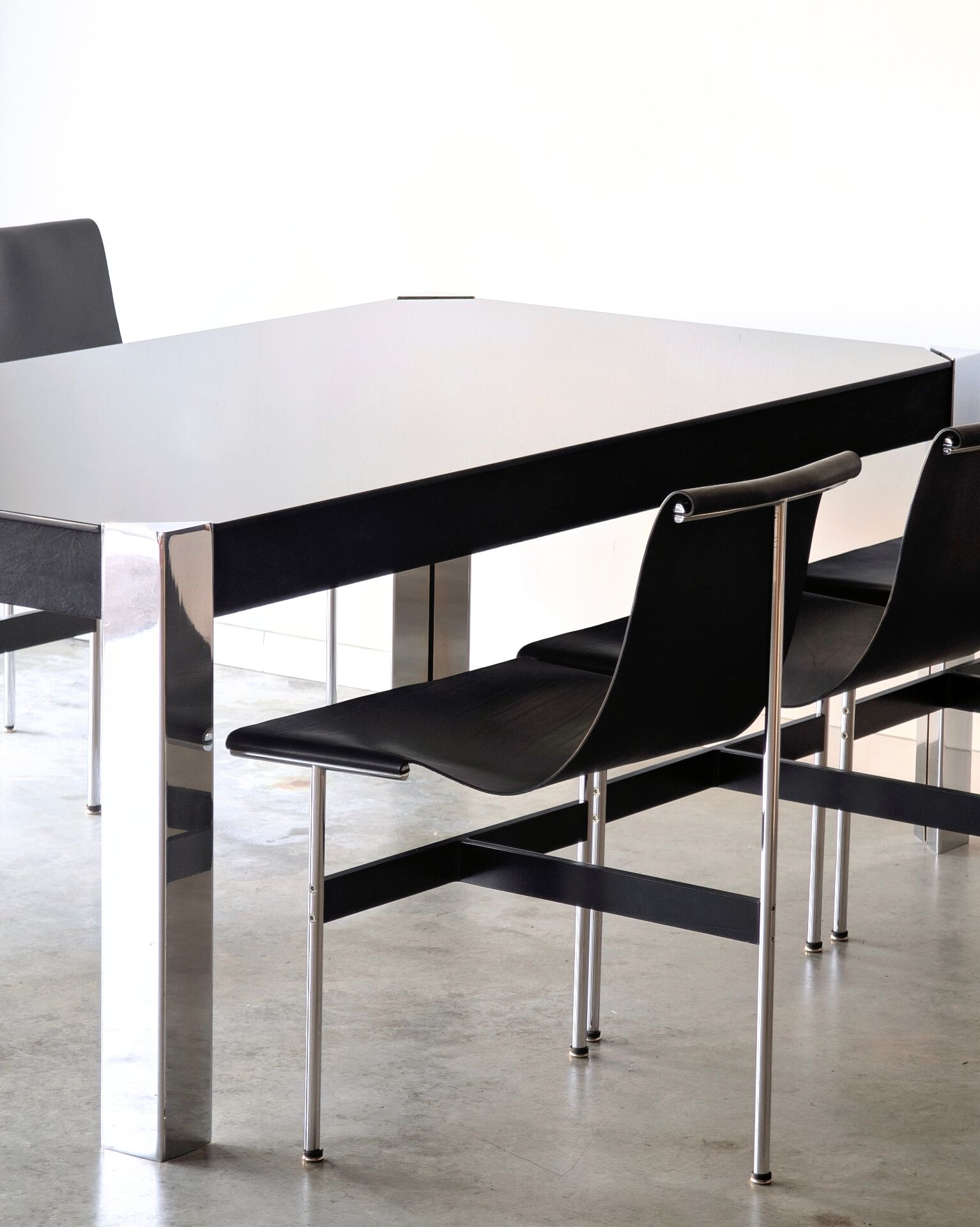 Vintage Tucroma table, Guido Faleschini for Mariani Hermes, 1970.