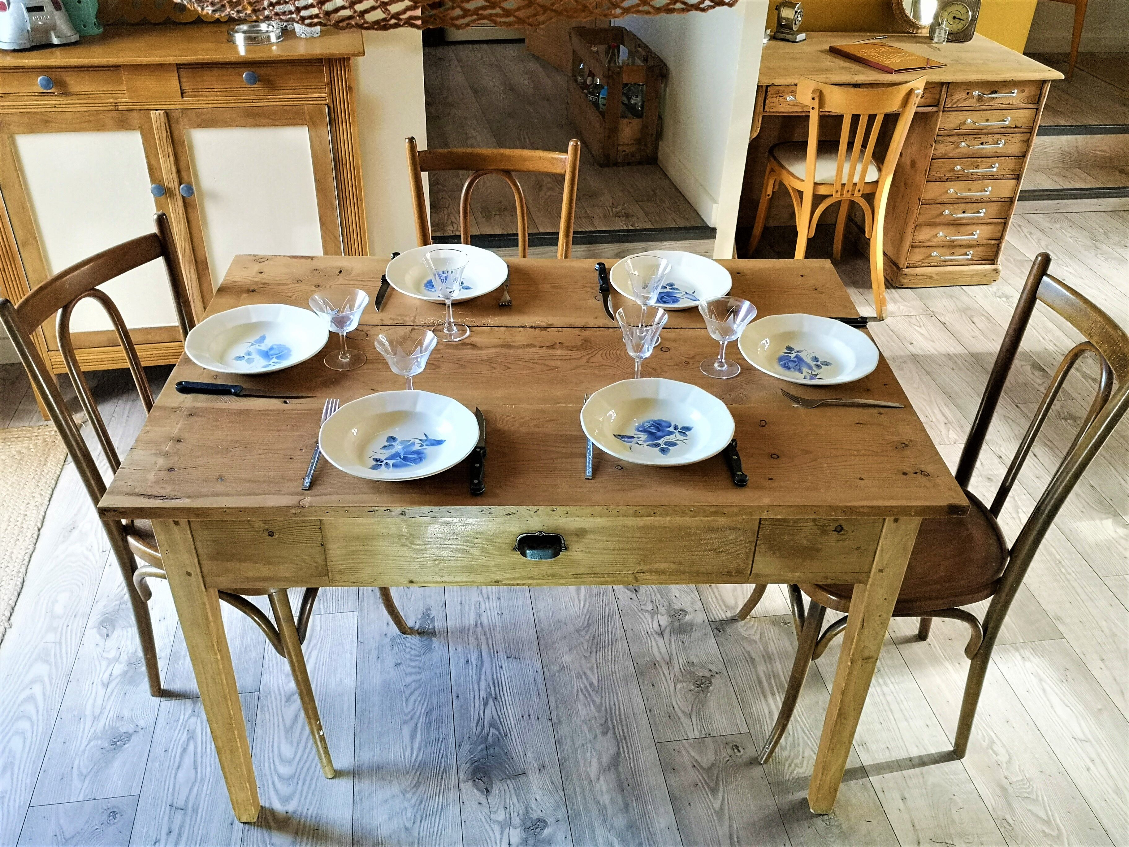 Farm table set 4/6 people and three bistro chairs