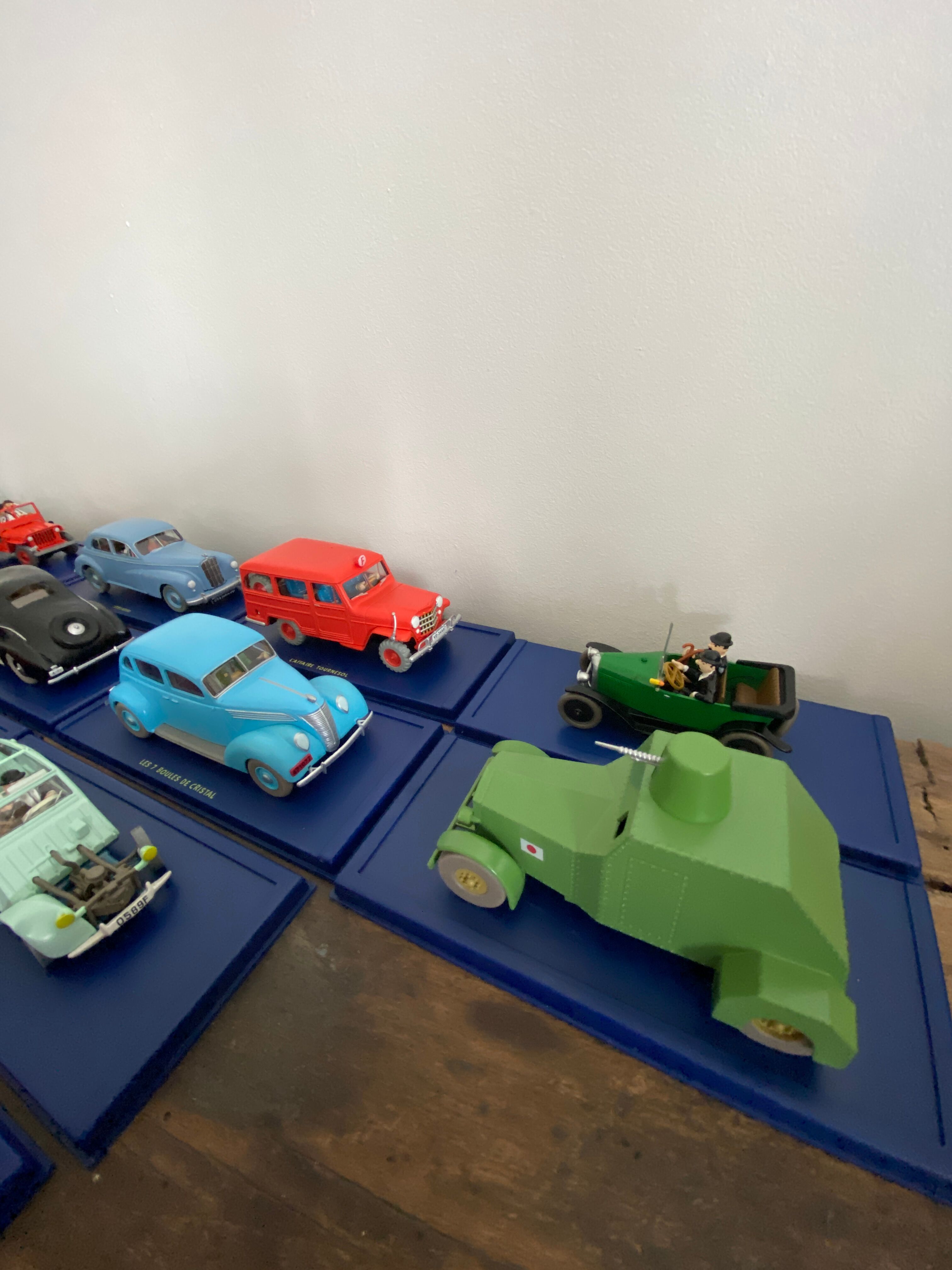 Classic cars "en voiture tintin" atlas edition