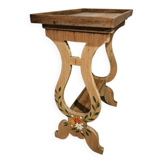 table lyre