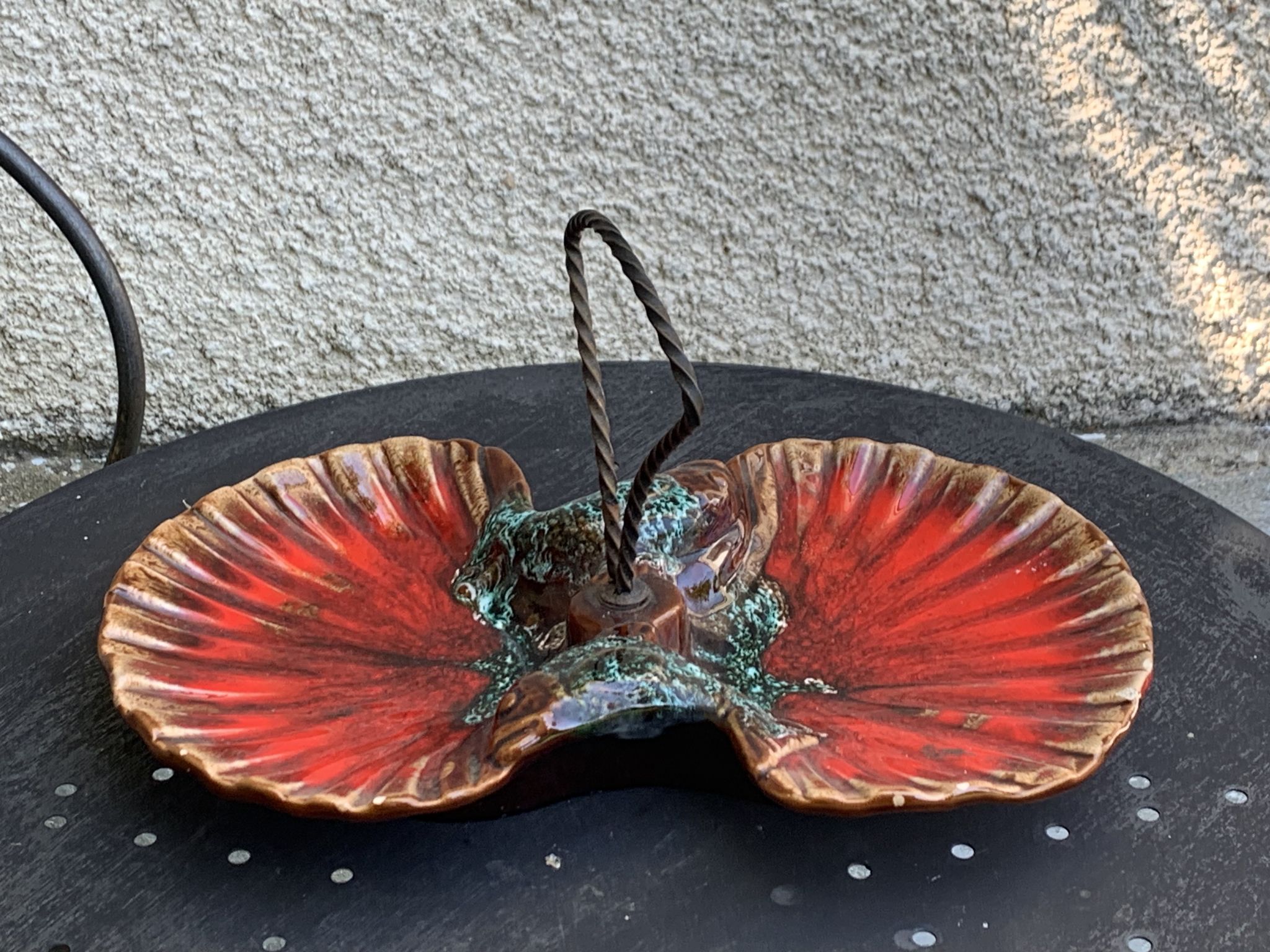 Servant in the shape of an enamelled ceramic shell and forged iron in vintage Vallauris style