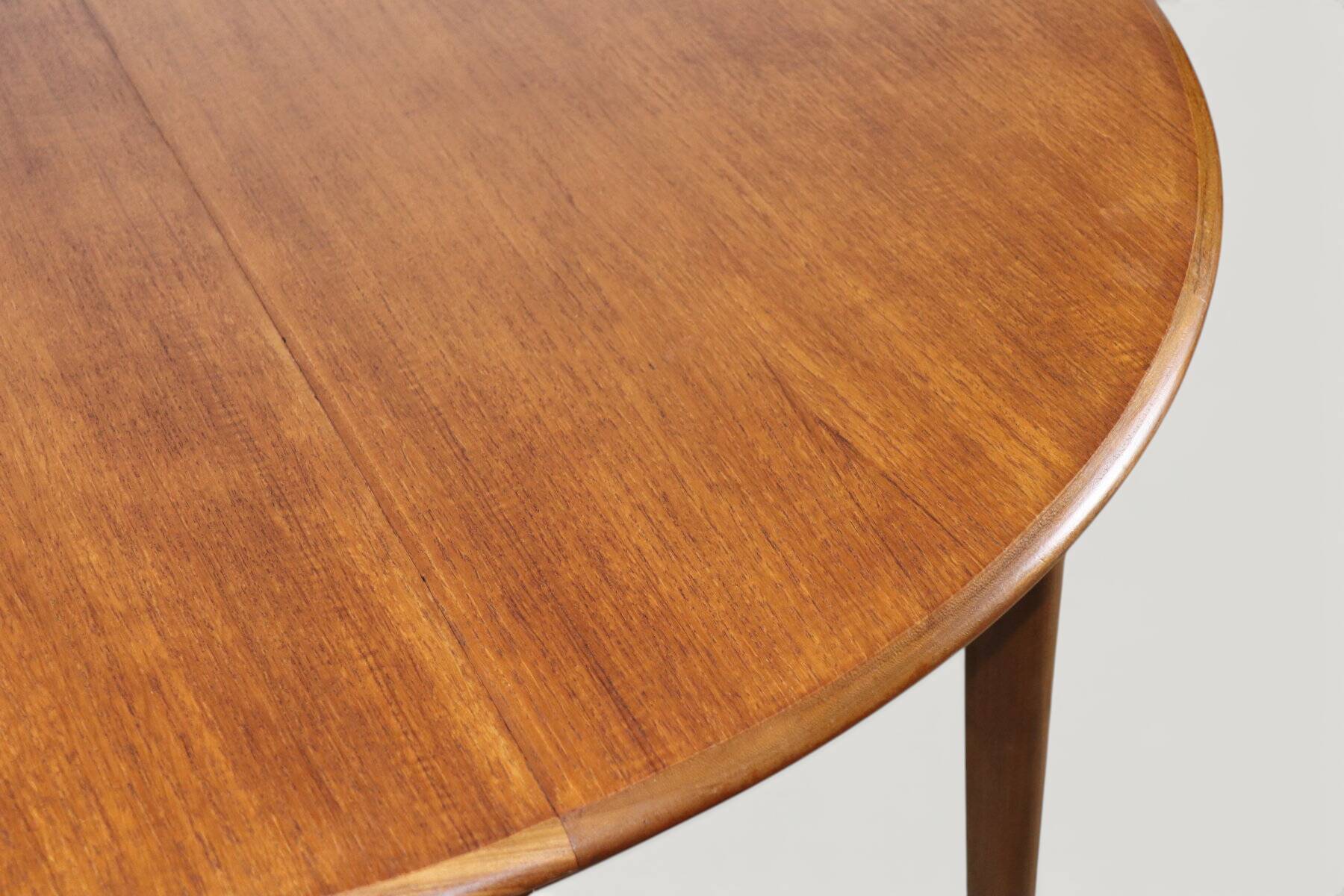 Scandinavian extendable dining table in teak - 1960s