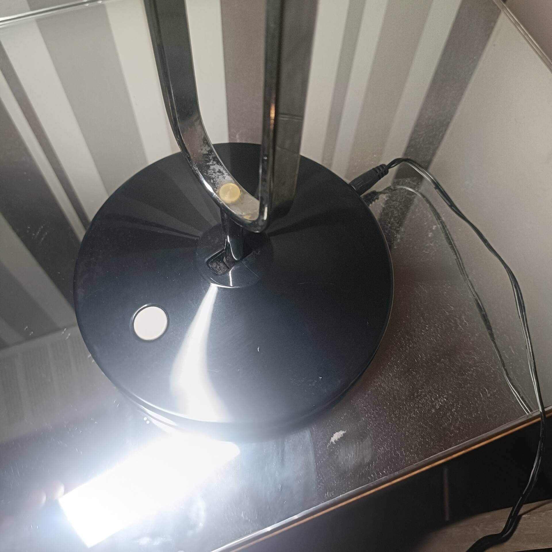 Designer desk lamp