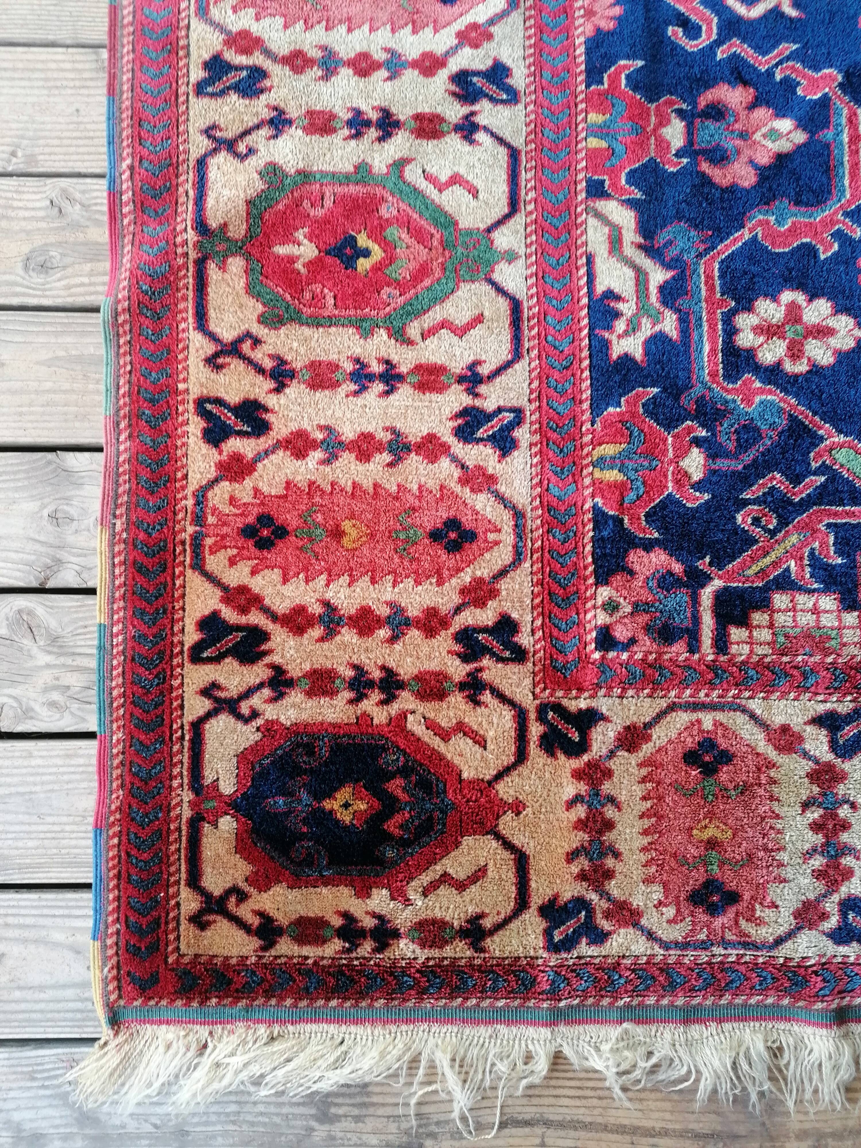 Antique Persian Heriz Afshar rug 200 x 276 cm
