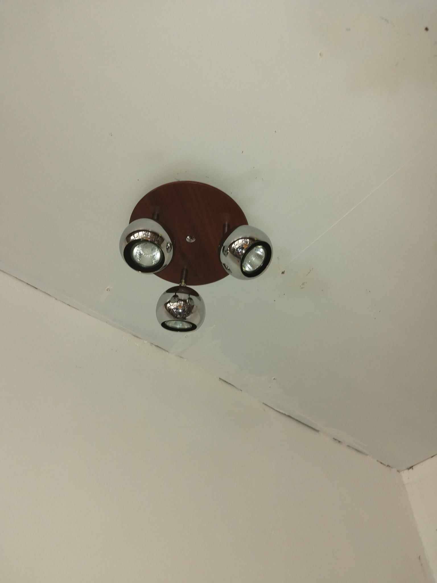 Space Art 70/80 ceiling light with 3 chrome spots.