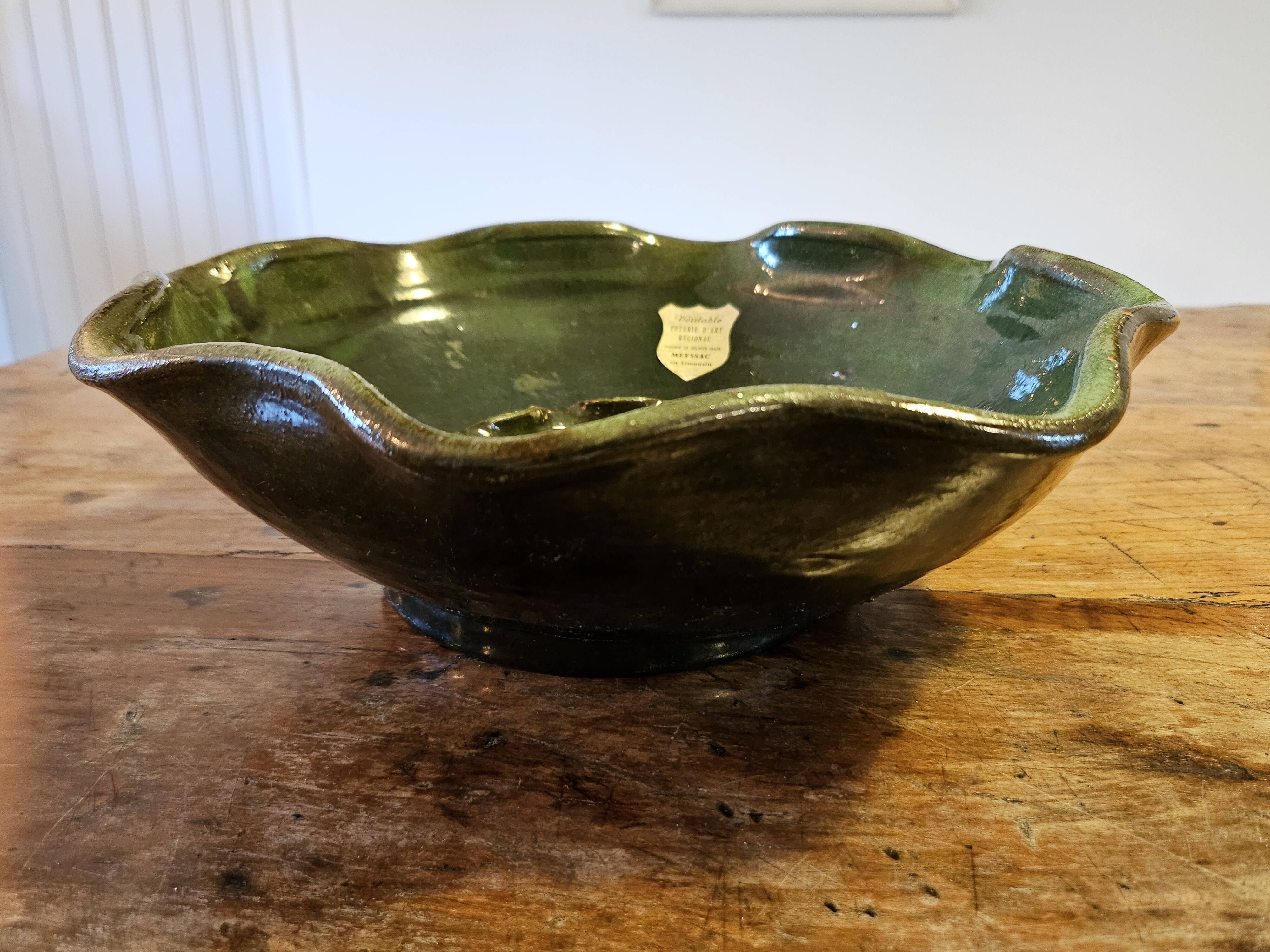 Green glazed terracotta poly-lobed bowl — Meyssac Art Pottery