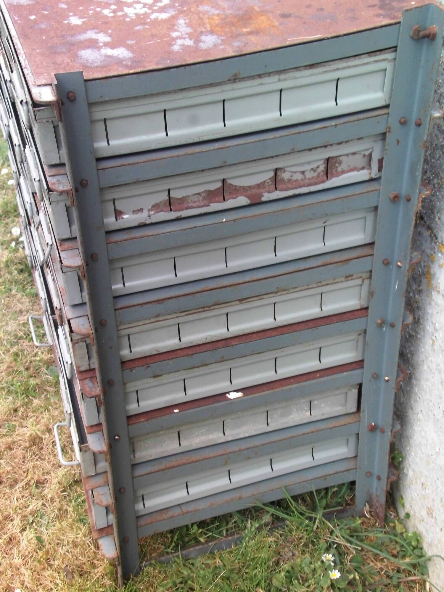Metal industrial locker with 21 drawers