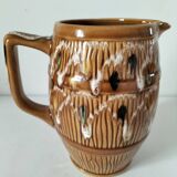 Barrel effect pitcher