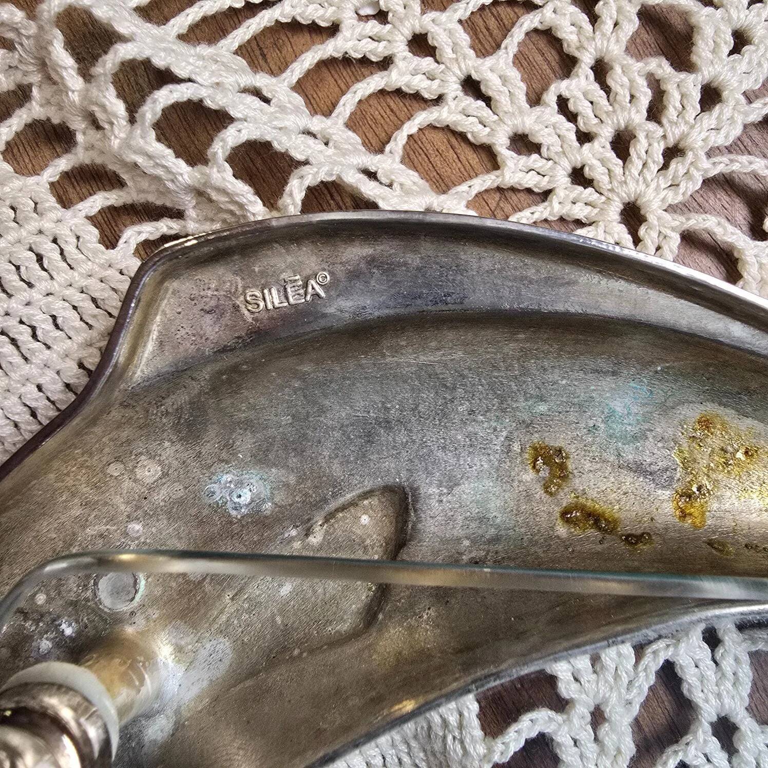 SILEA fish serving platter or dish in glass, with silver fish handles.