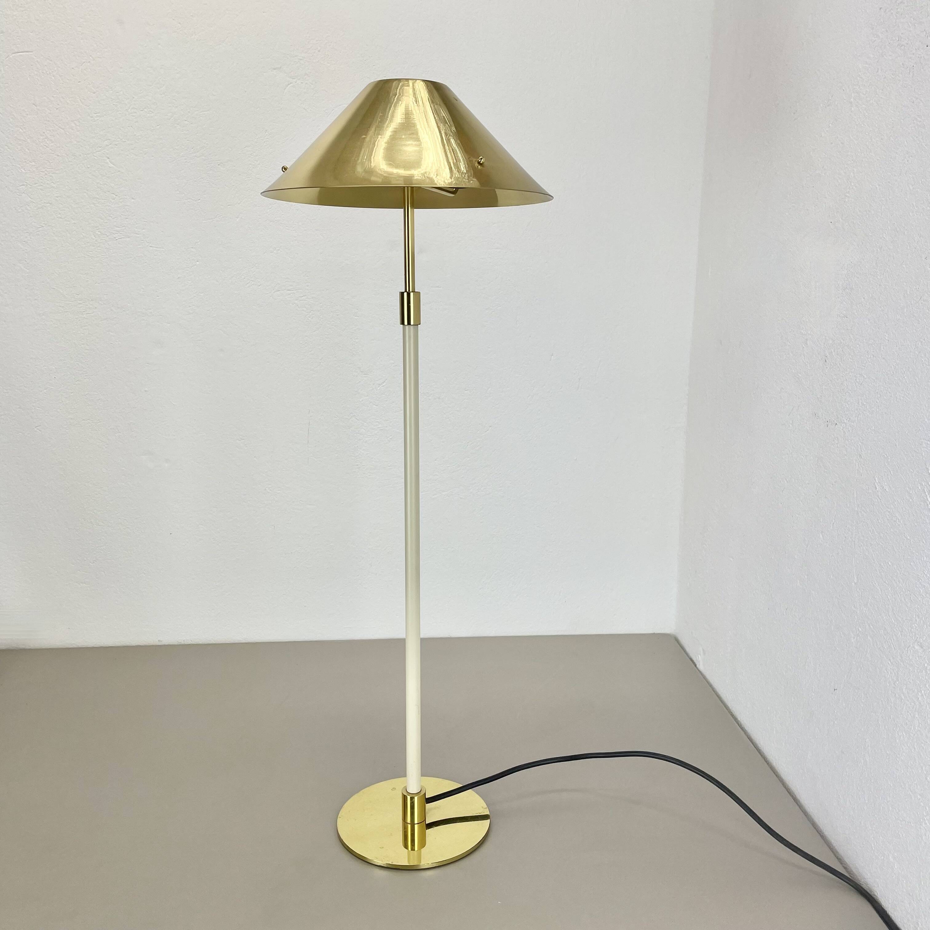 Grande lampe de table moderniste originale en laiton de 72 cm par ANTA Leuchten, Allemagne,