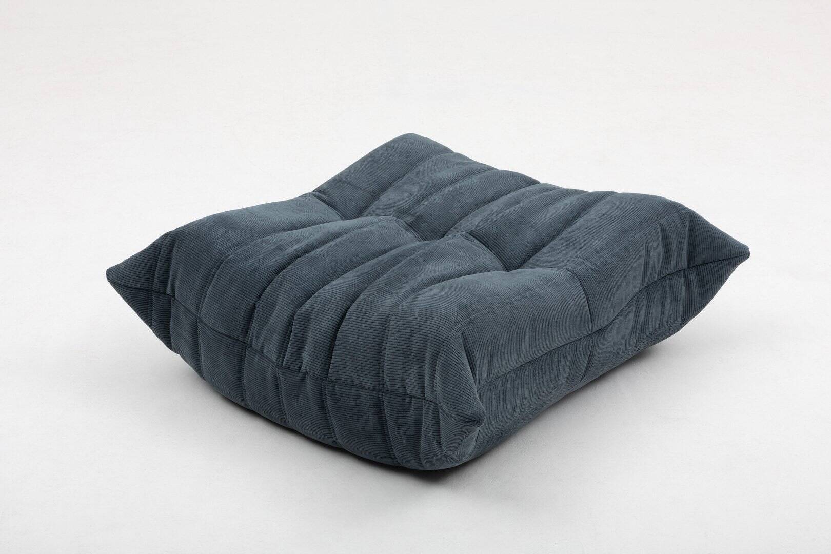 Fauteuil Togo et pouf en velours côtelé gris par Michel Ducaroy pour Ligne Roset, 1973