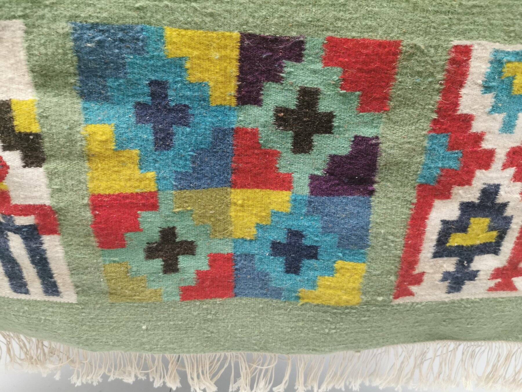 Wall hung wool rug in many colors (Can easily be made into a floor rug)