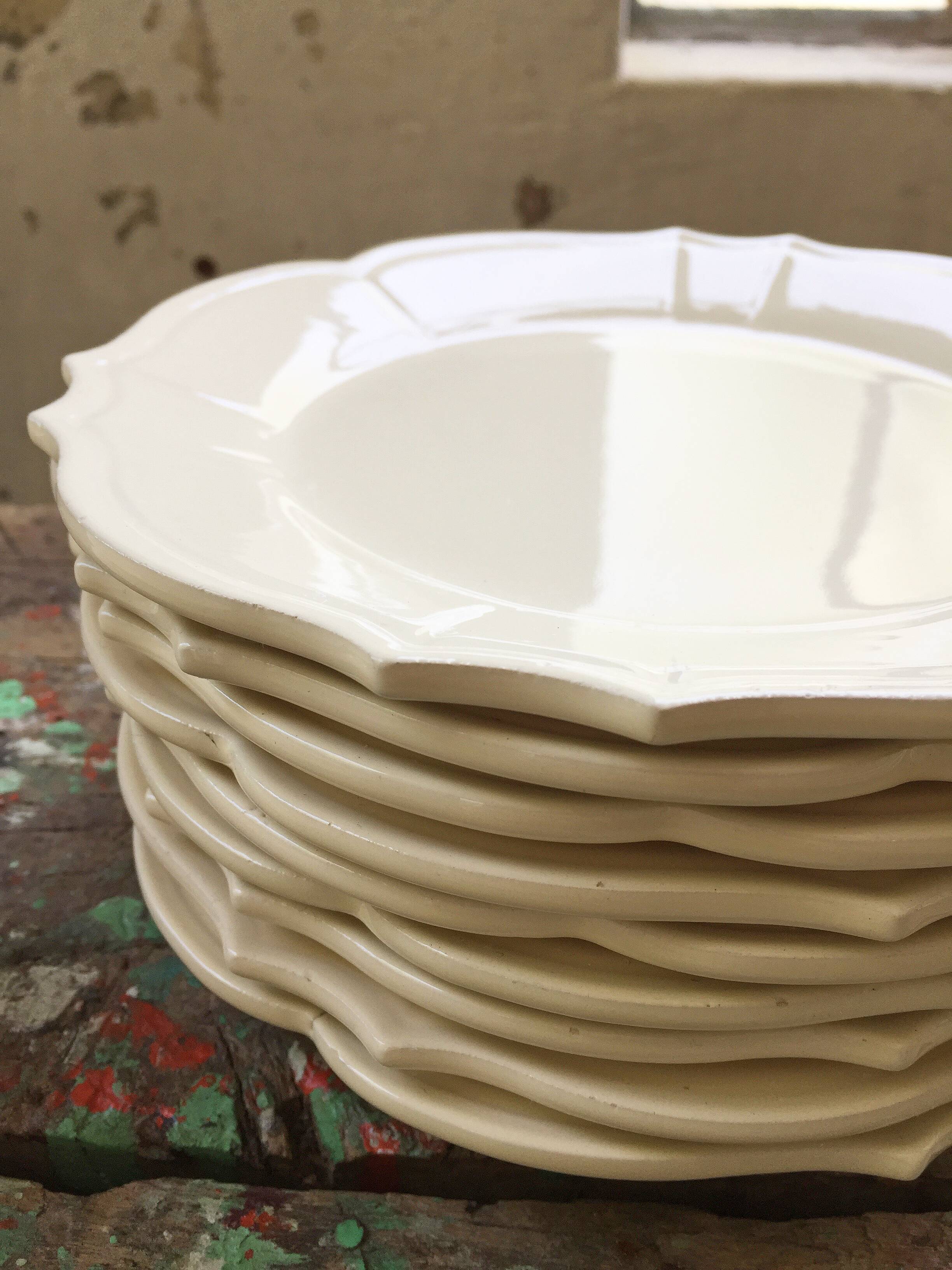 Service 32 assiettes et bols céramique blanche
