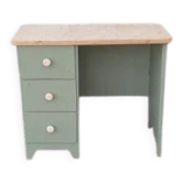 Child's desk