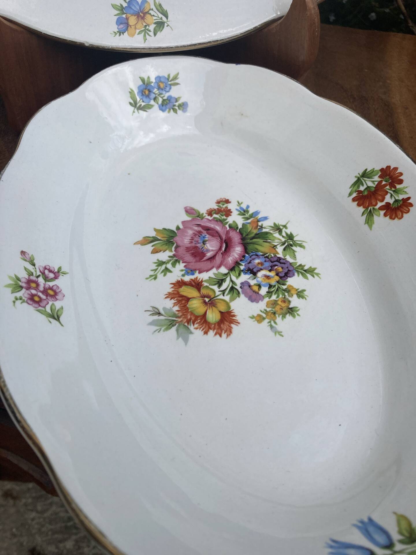Plats de service ovales Digoin Sarreguemines charme d’antan
