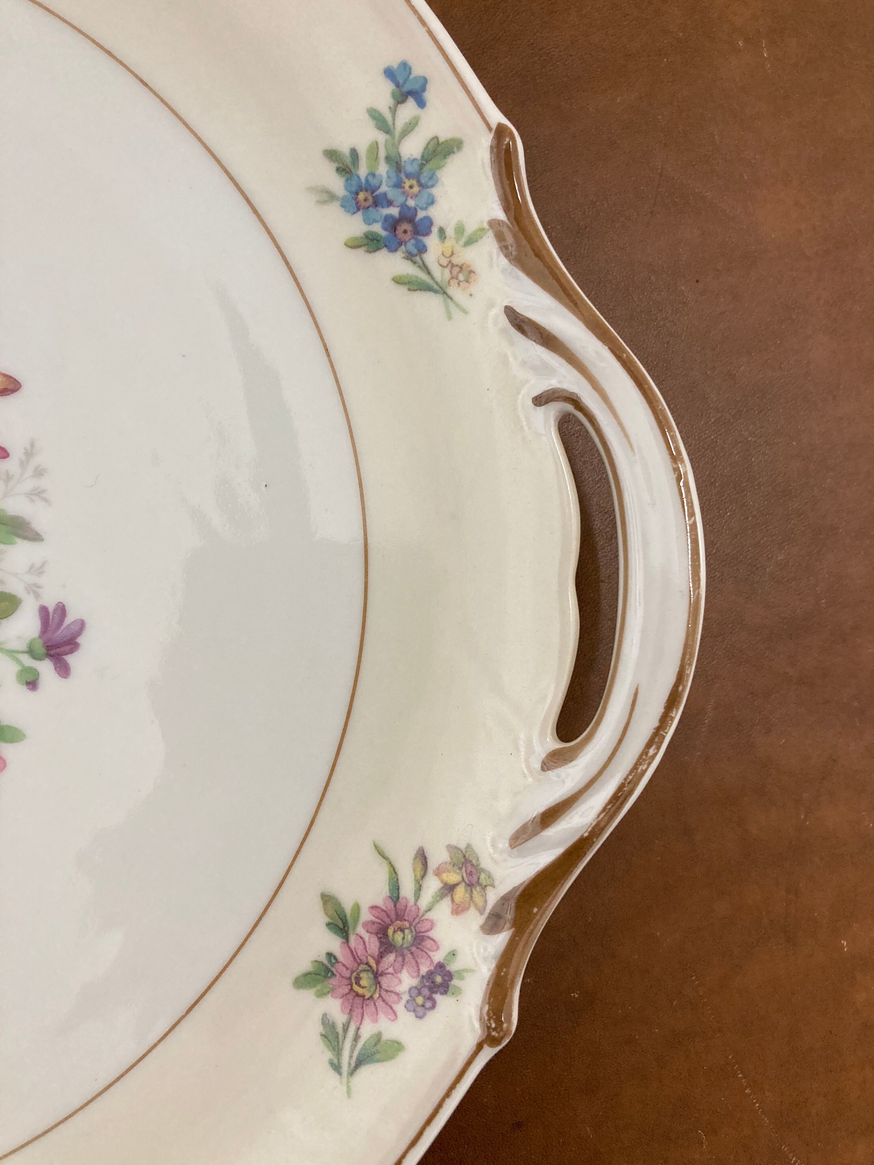 Dessert service 12 plates and a platter of Limoges