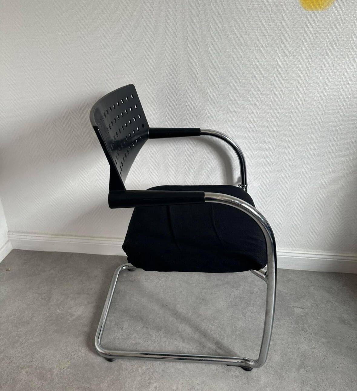 Chaises Visavis par Antonio Citterio
