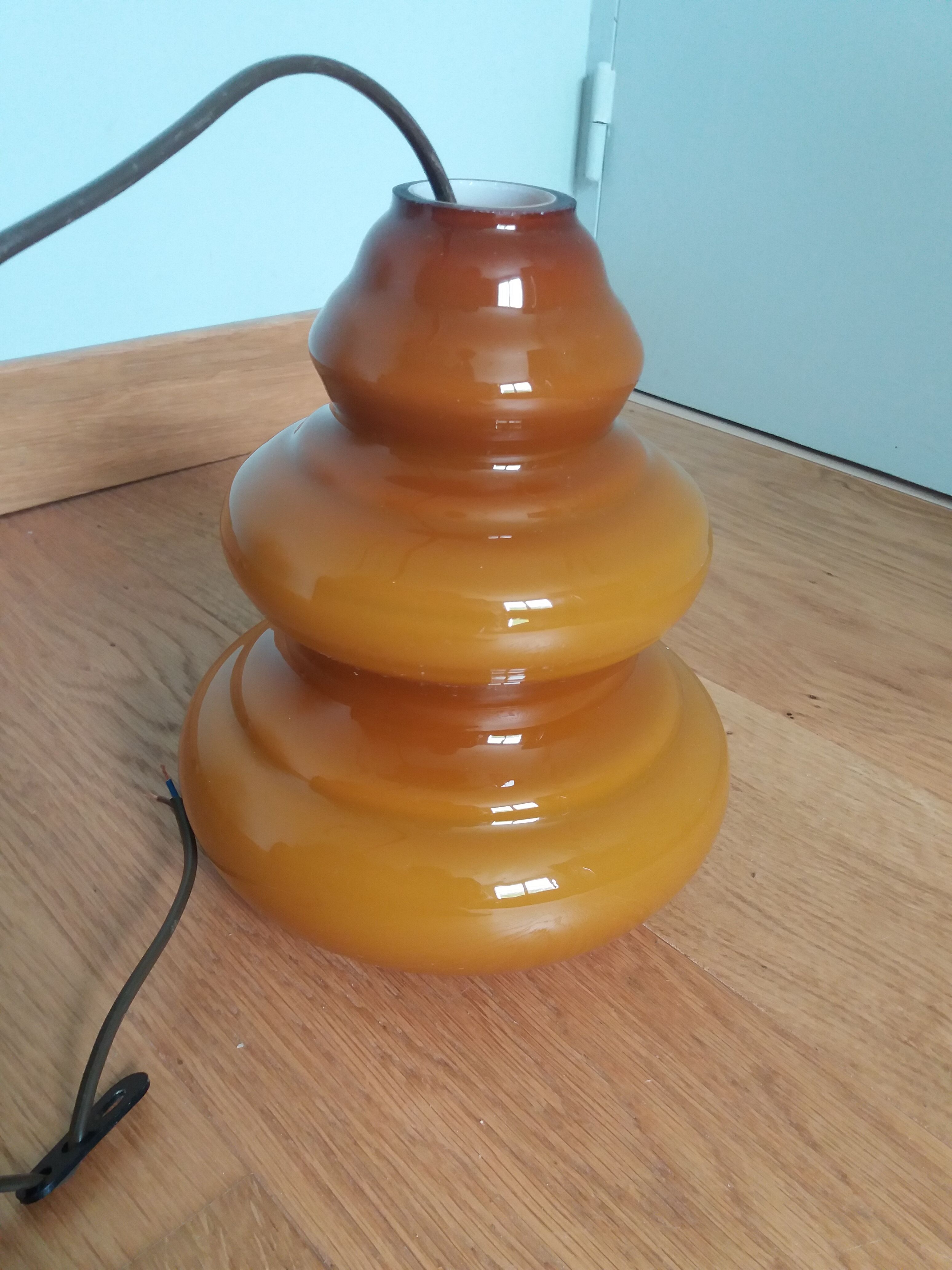 Caramel opaline glass hanging lamp