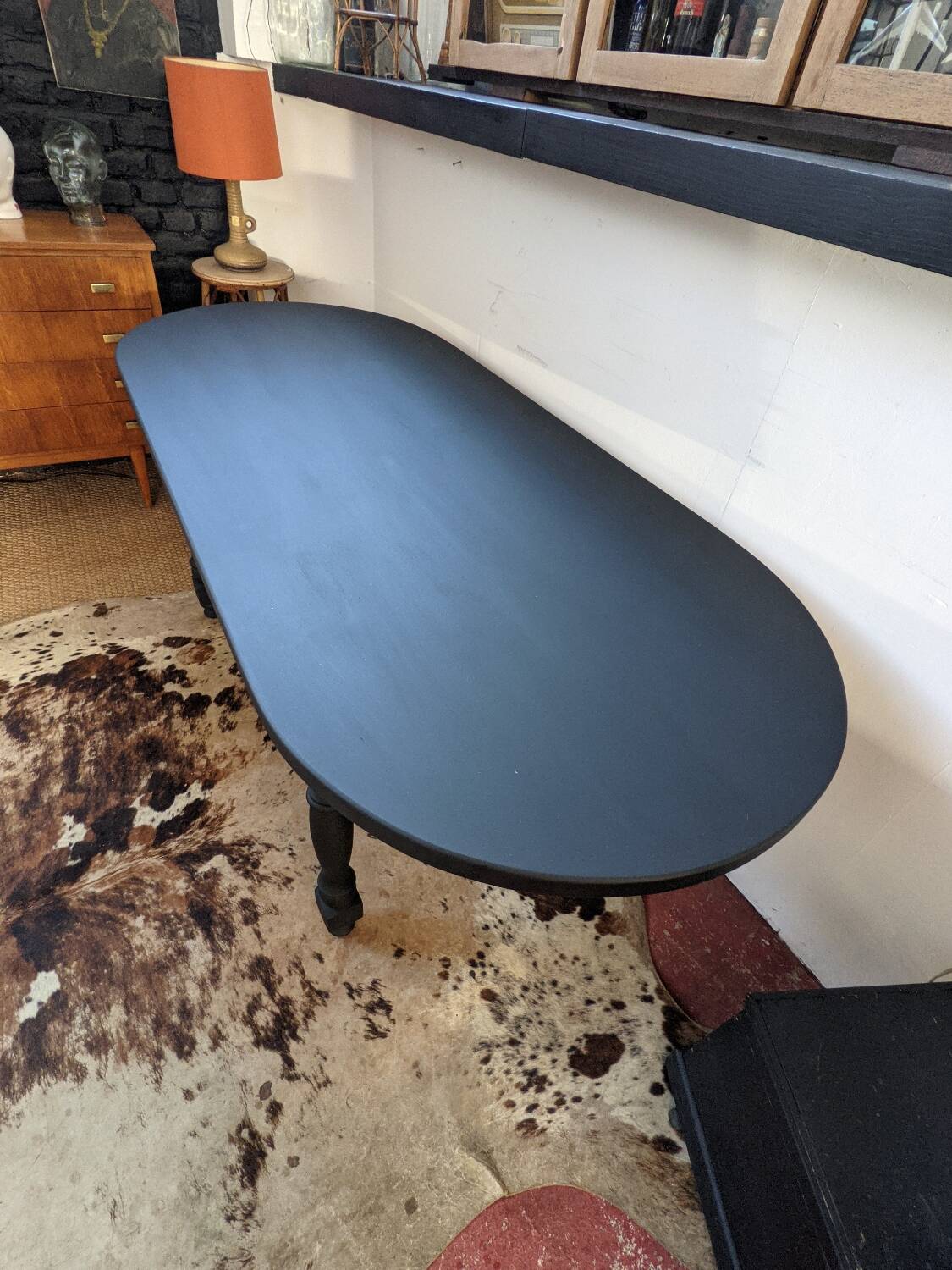 Oval table