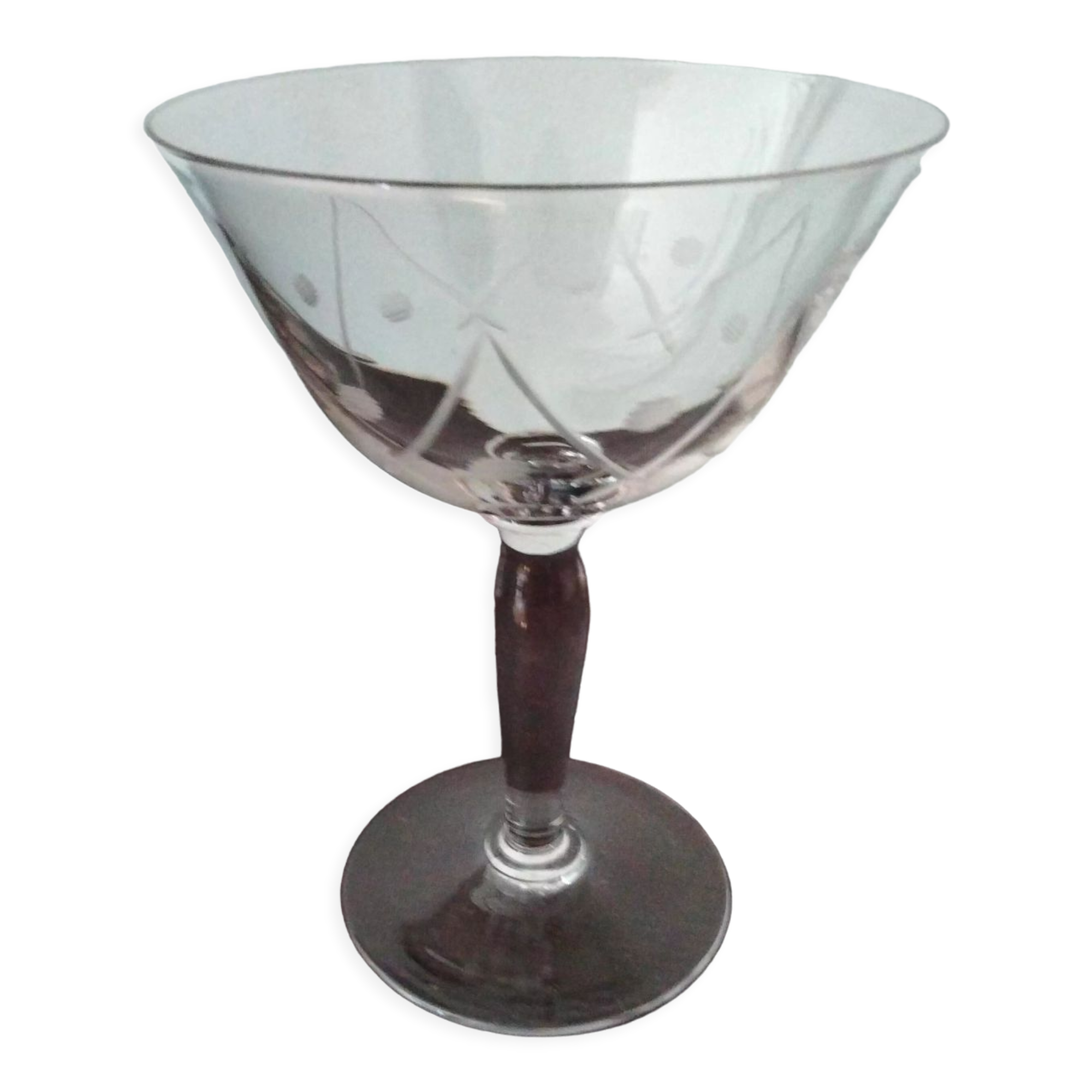 4 champagne glasses in engraved crystal