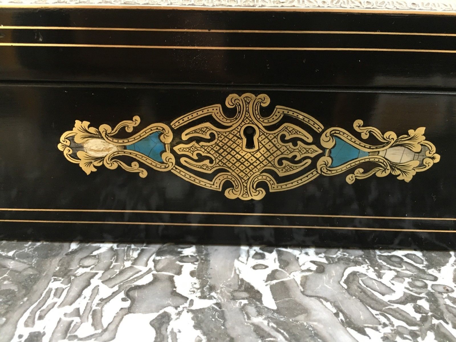 Napoleon III glove box