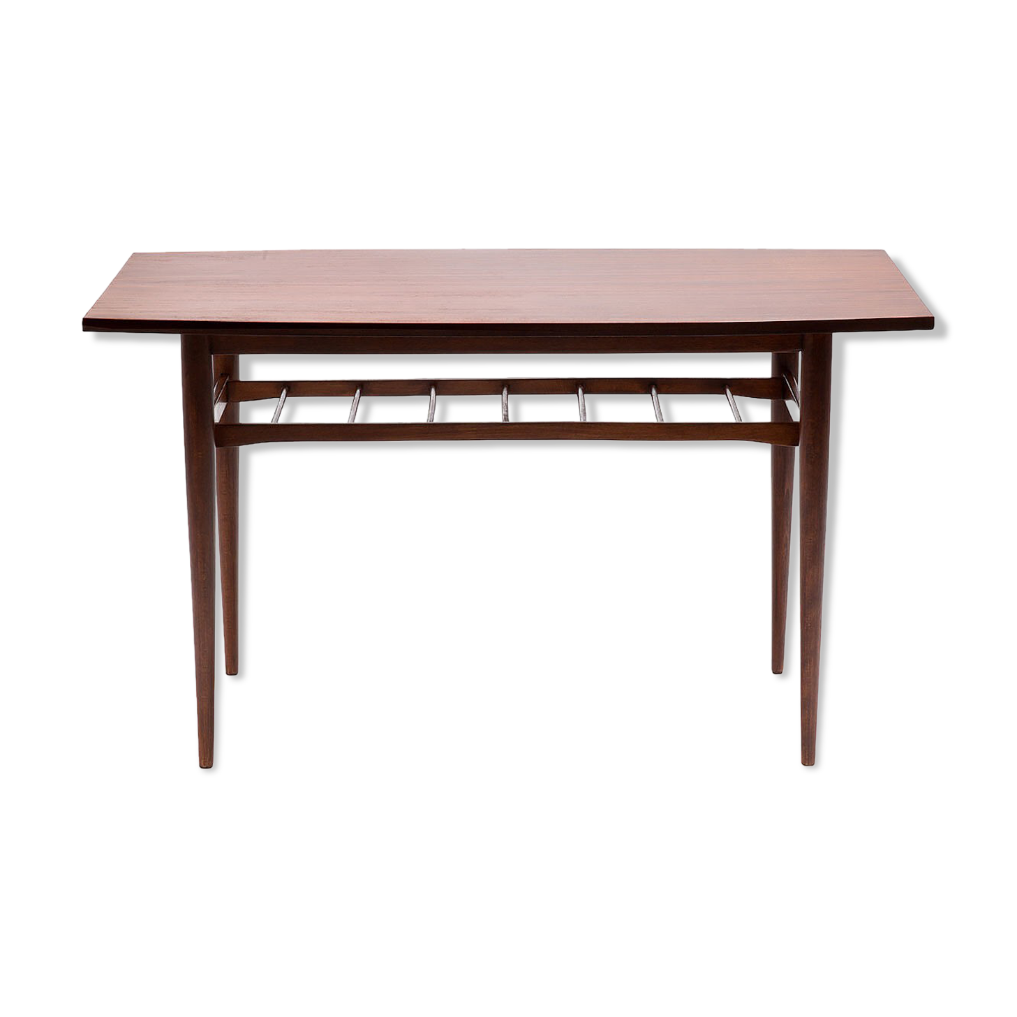 Coffee table with an openwork shelf