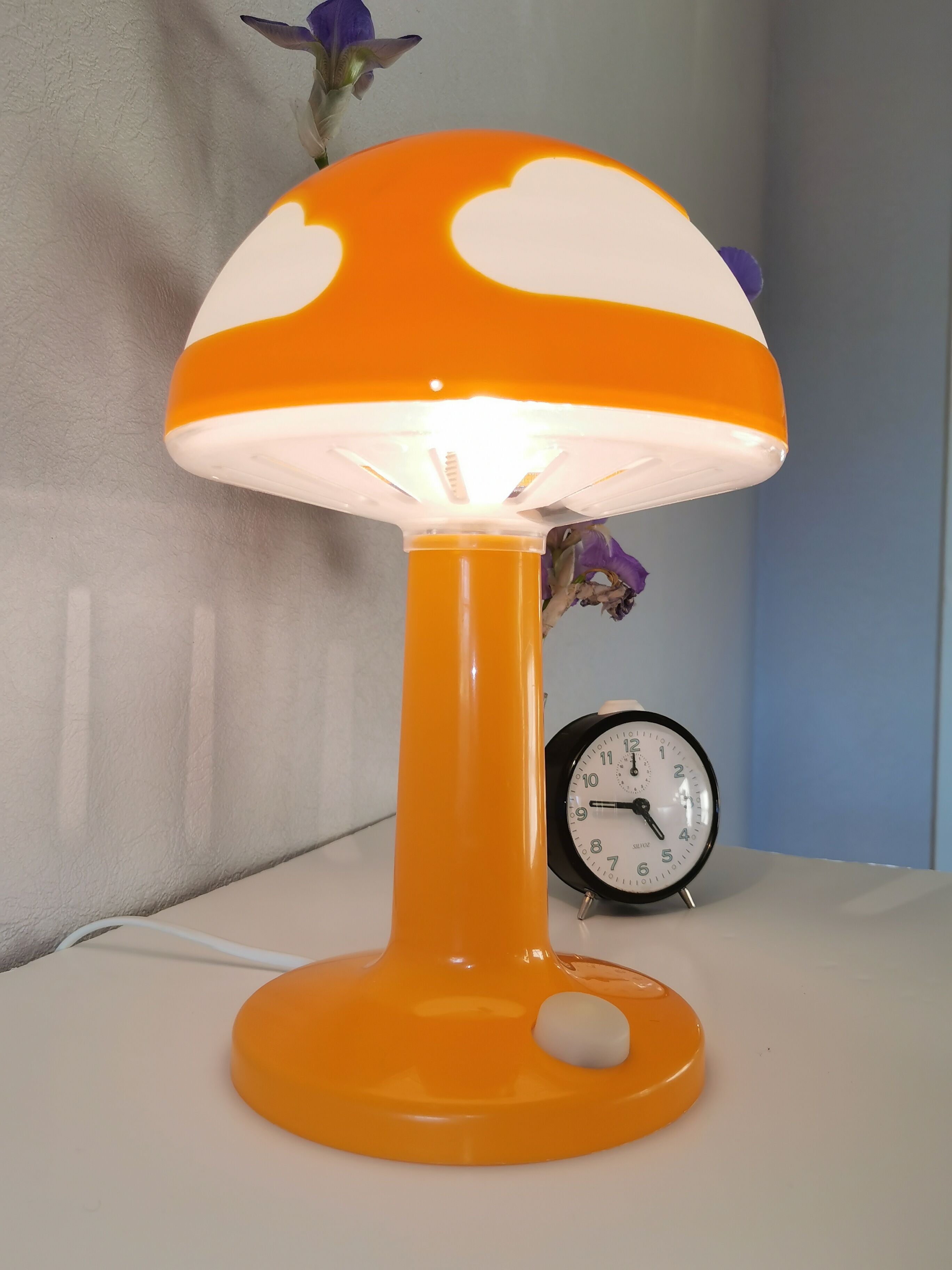 Mushroom lamp, orange cloud Skojig, henrik preutz design for Ikea, 1990