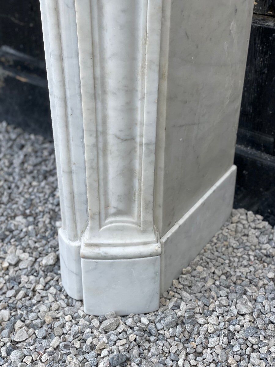 Fireplace in carrara marble around 1880