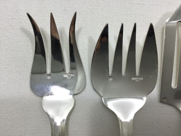 Couverts à mignardises Ercuis