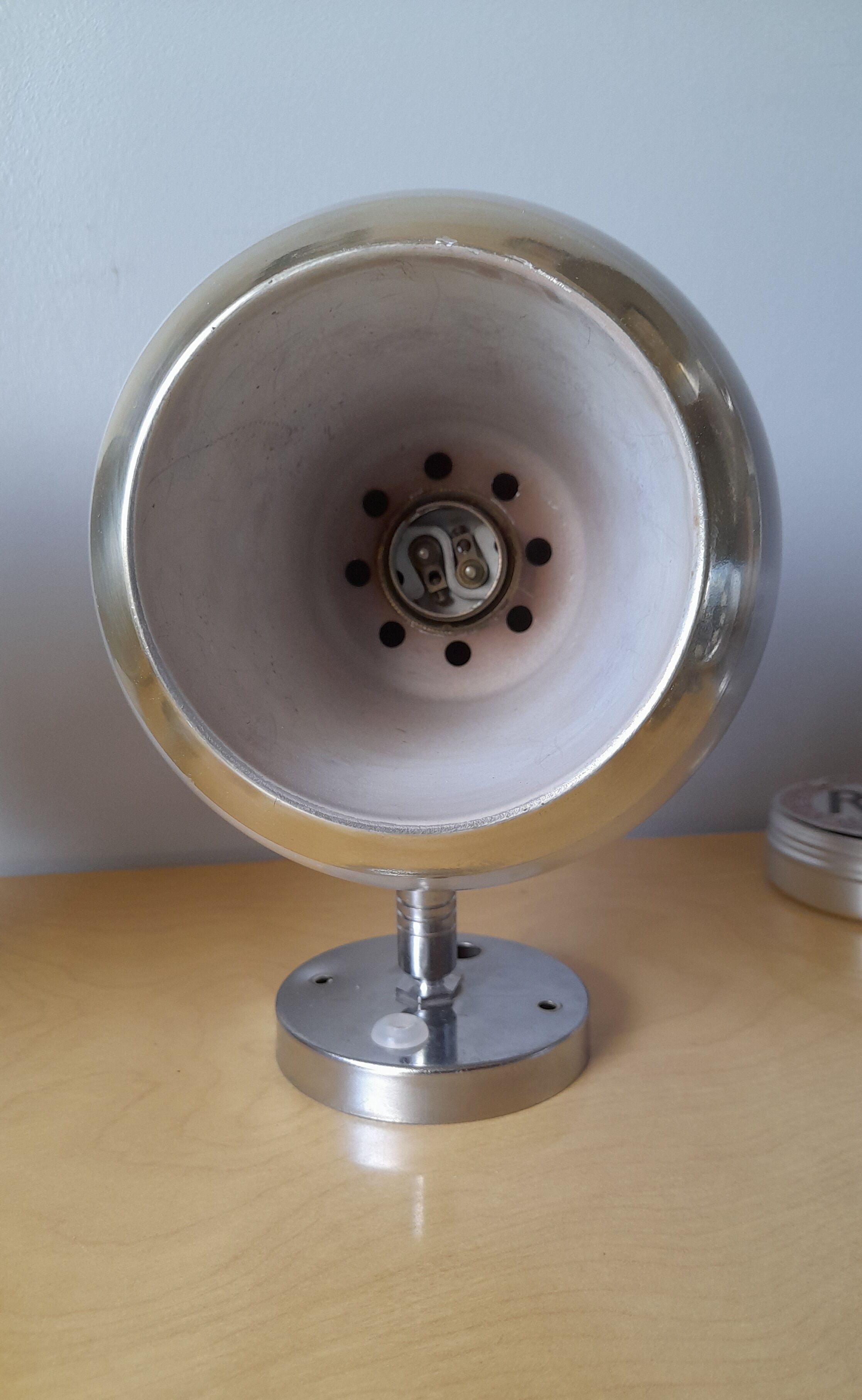 Pair of eyeball spots, Alumininor