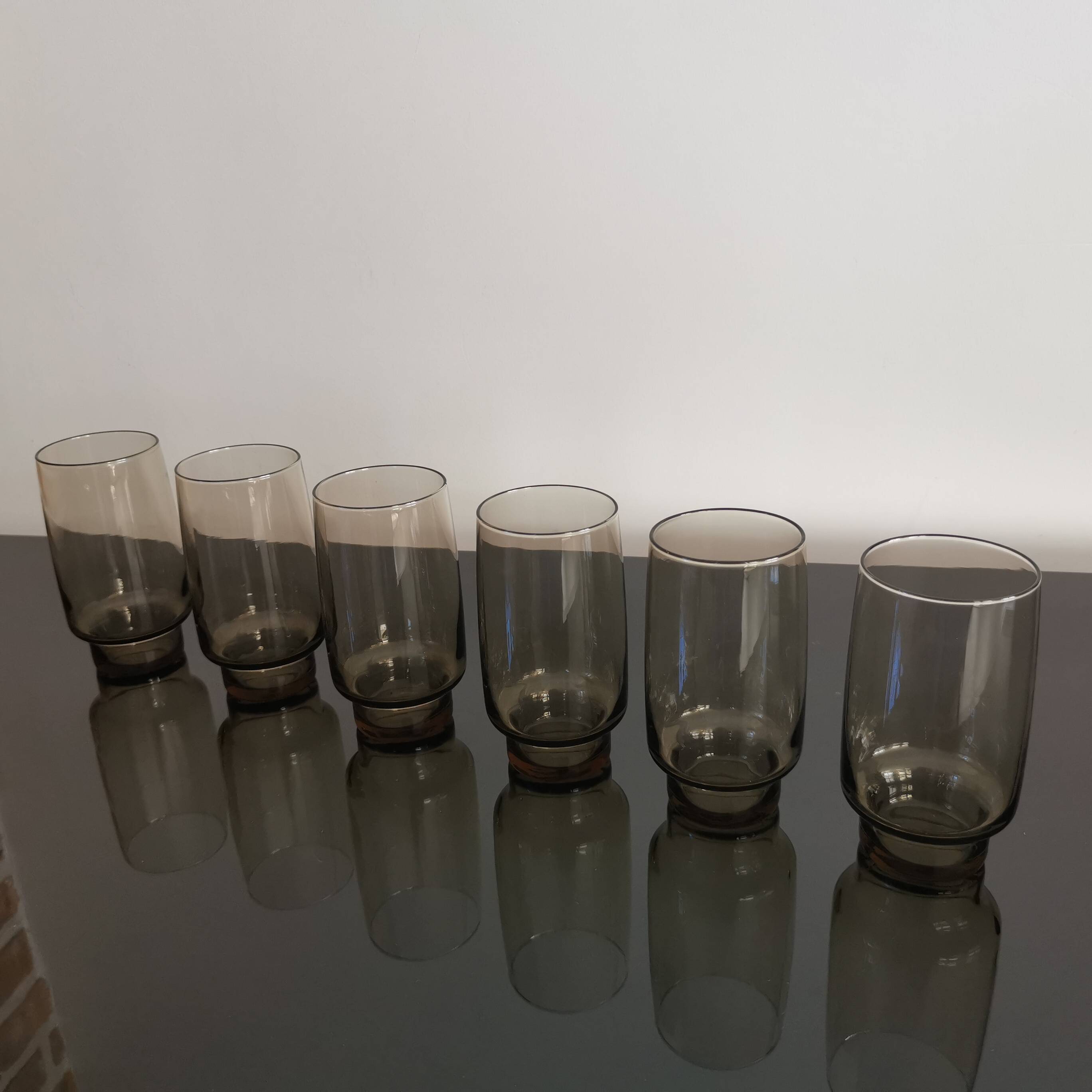 Set of 6 smoked glass water glasses - 1970s
