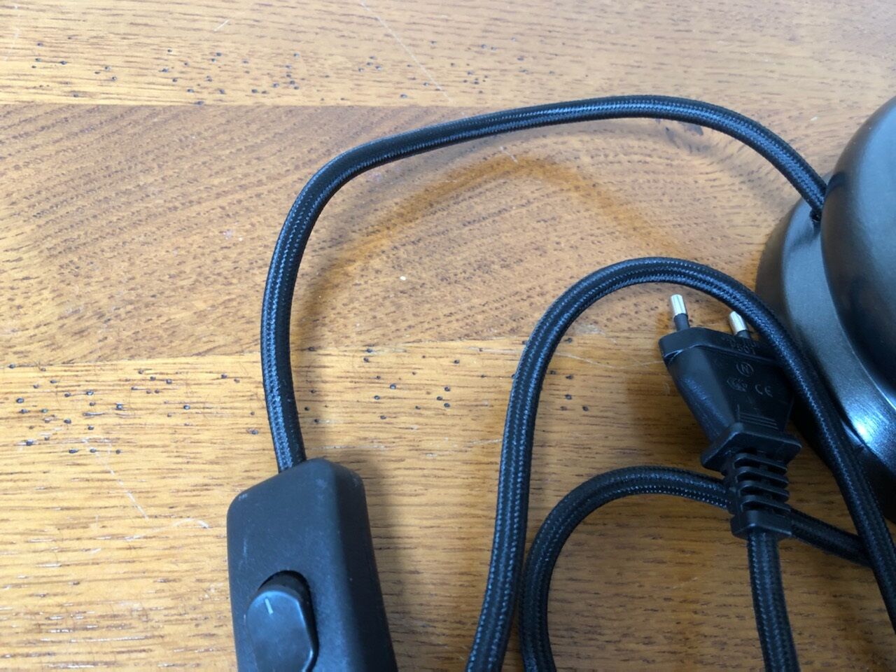 Prestige desk lamp wood