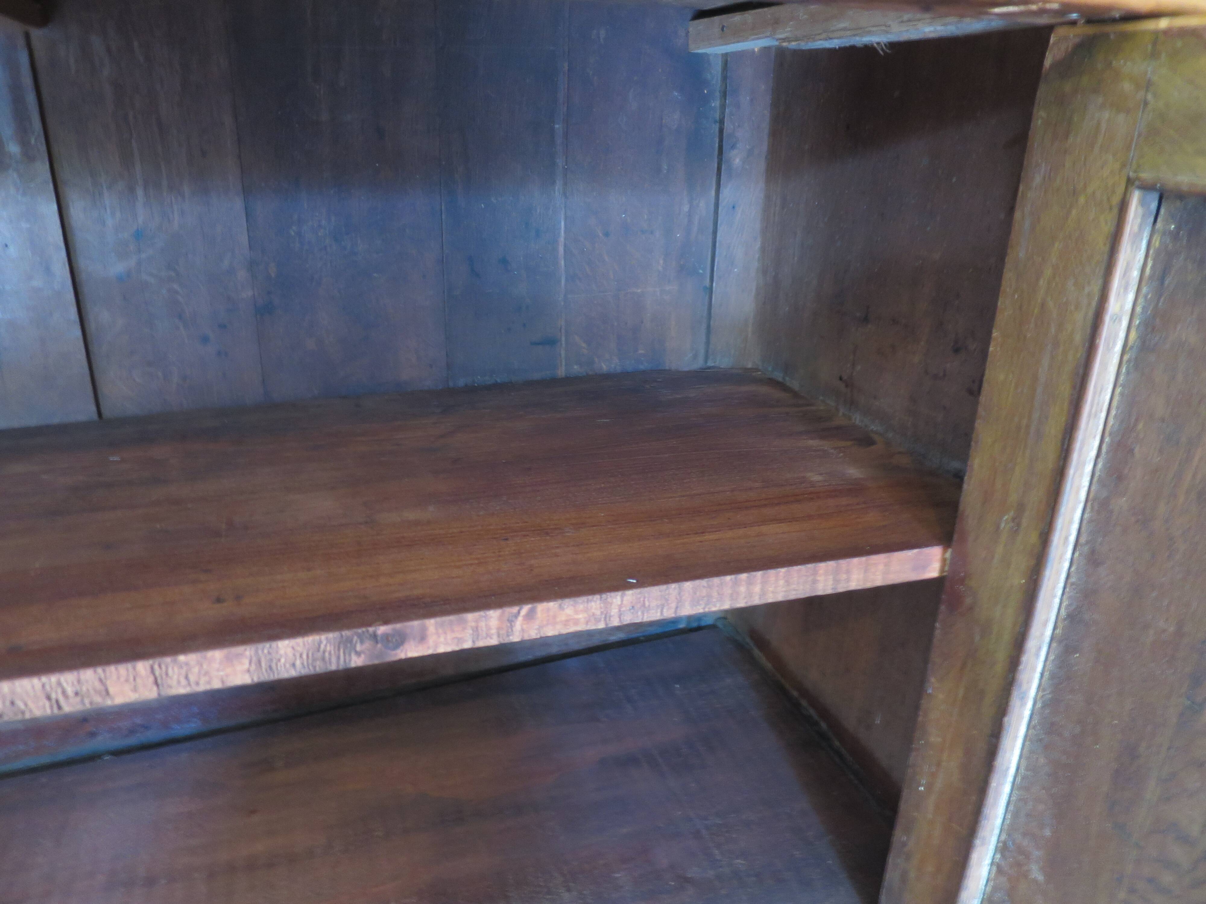 Old - Beautiful solid oak sideboard - 2 doors - 2 drawers in golden oak color