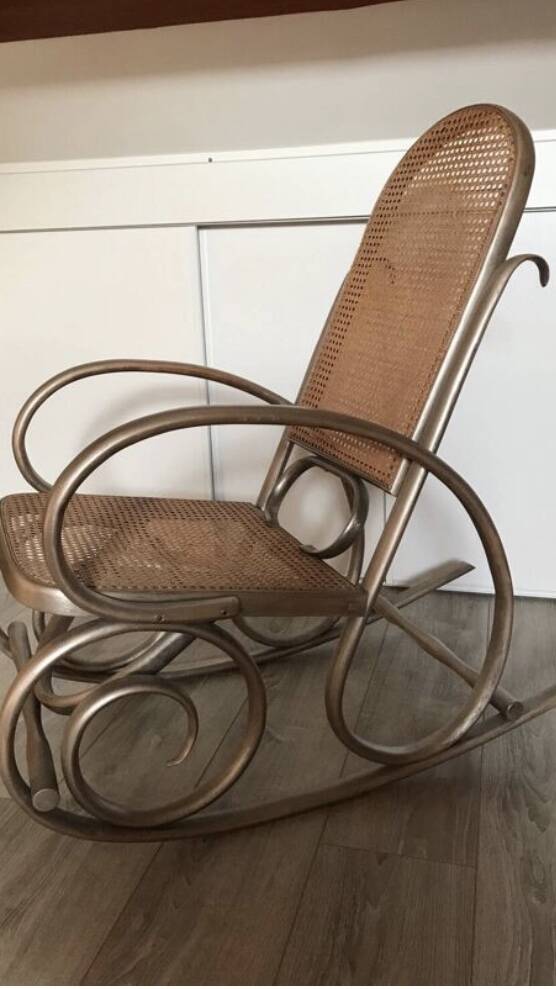 Rocking chair (cane seat)