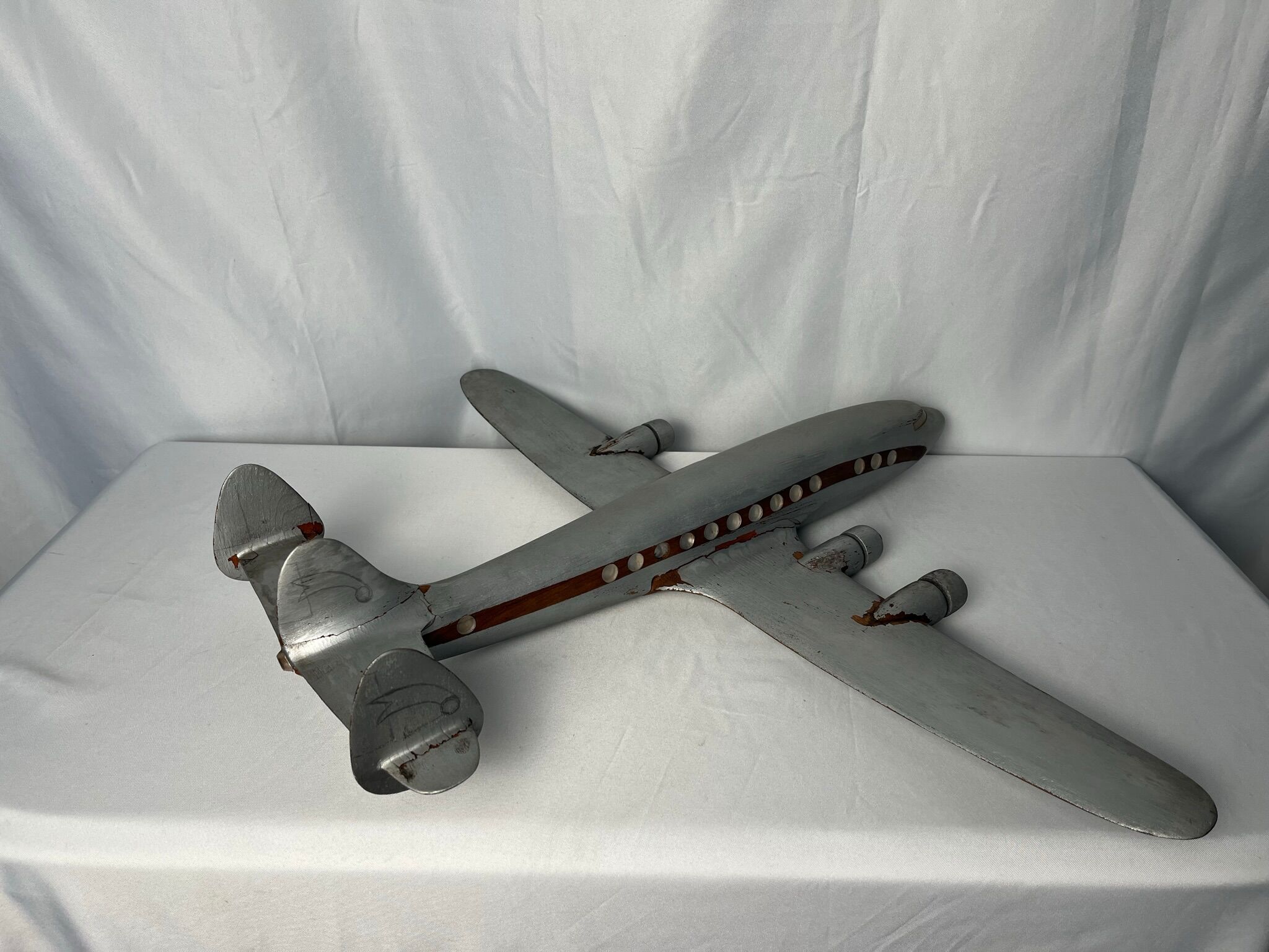 Model airplane Constellation in wood 1960