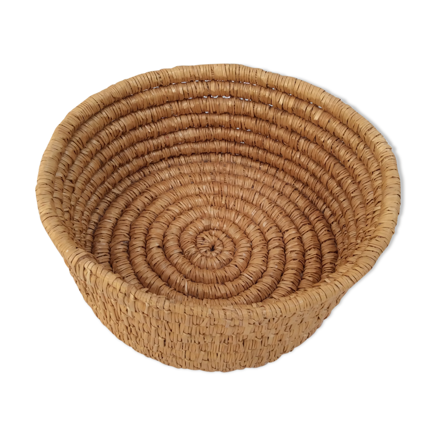 Basket round straw vintage