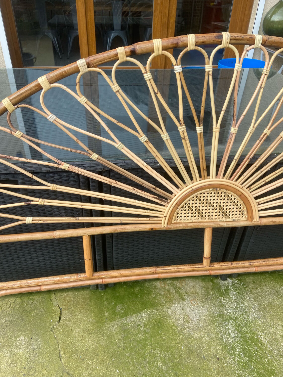 headboard in wicker and rattan