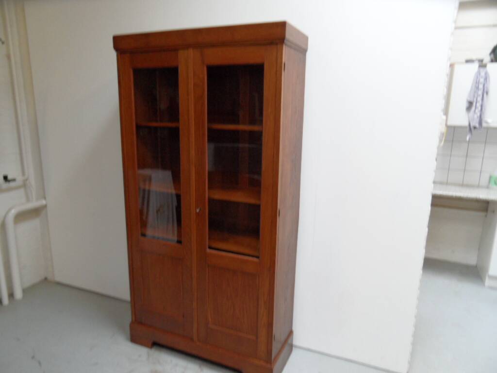 Vintage Dutch oak 2 door bookcase