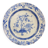 Large porcelain dish Compagnie des Indes XVIII century