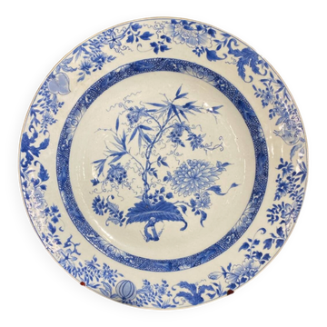 Large porcelain dish Compagnie des Indes XVIII century