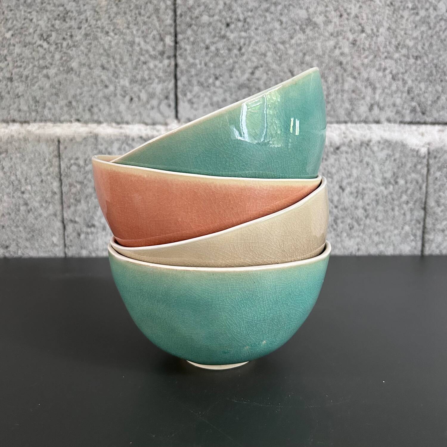 Set of 4 stoneware bowls