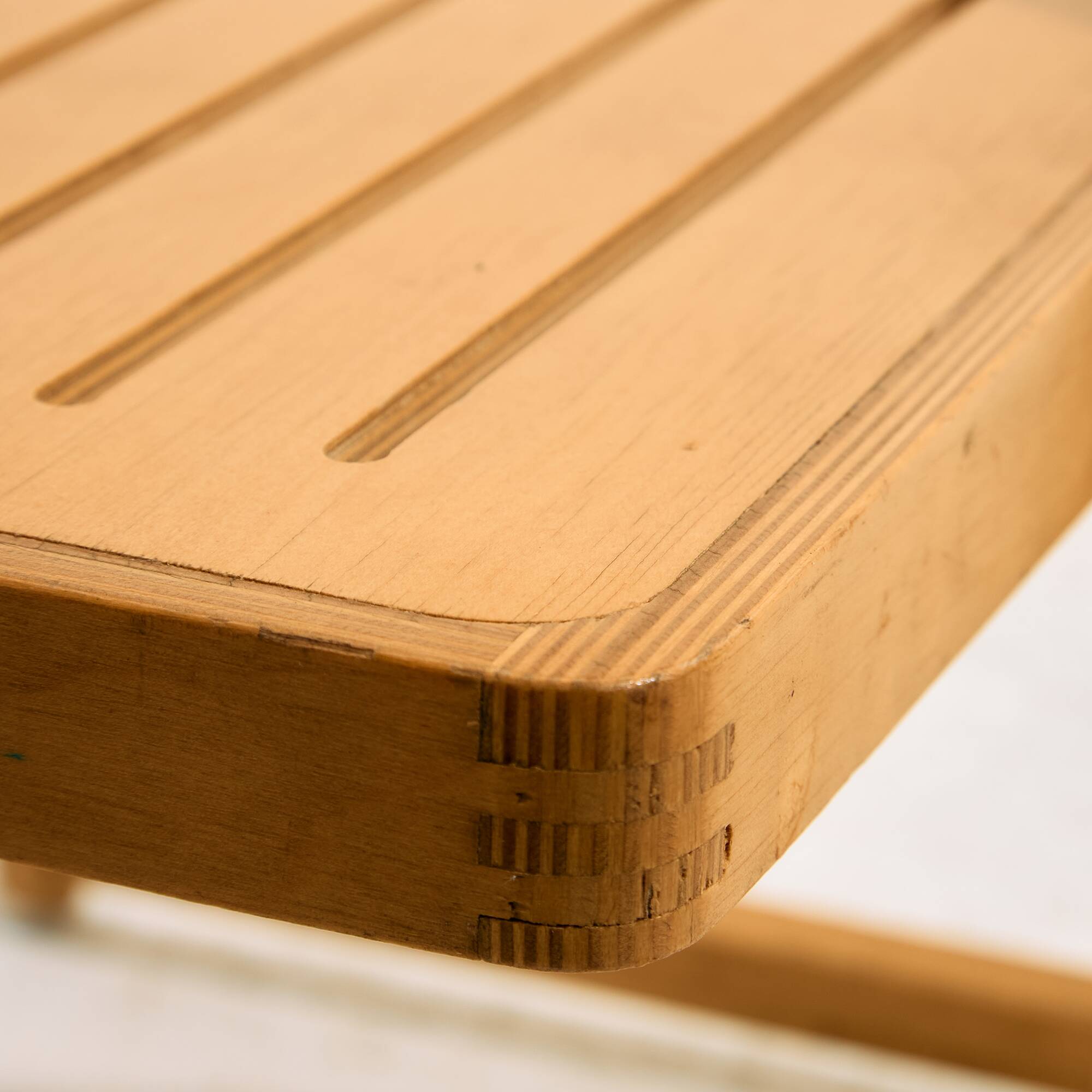 Foldable beech chair