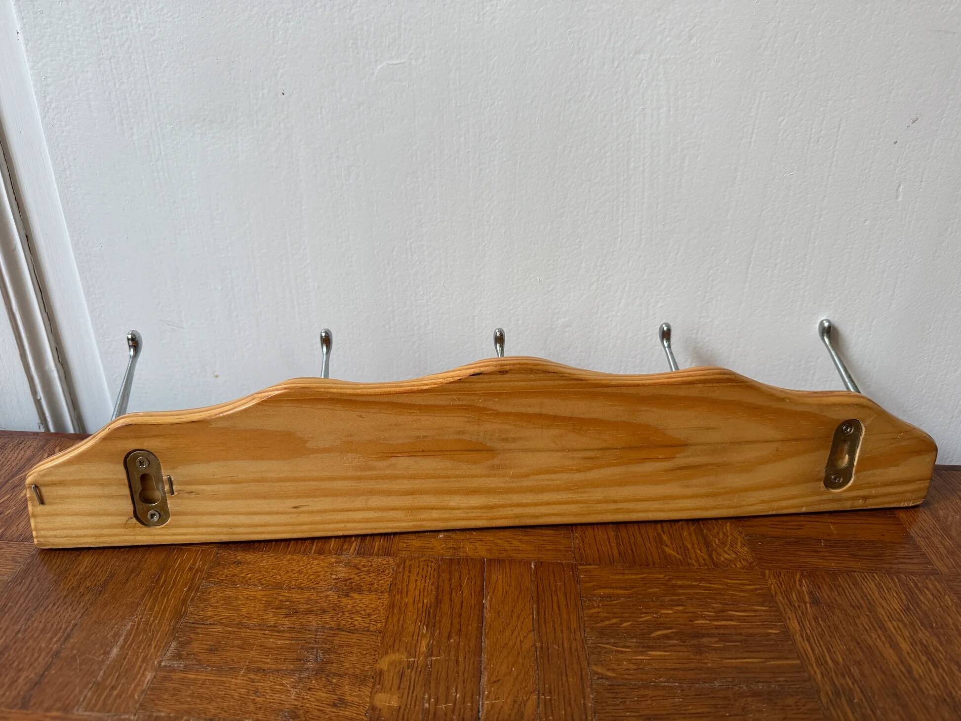 Porte-manteau mural en bois & métal