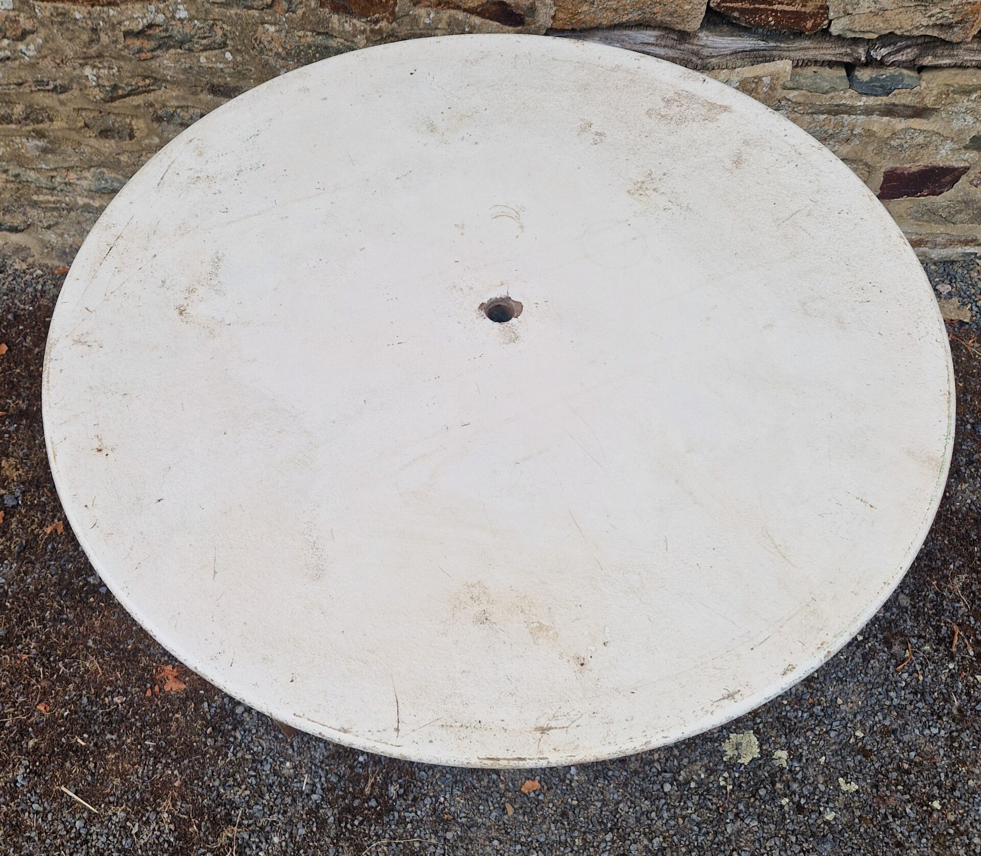 Table ronde de jardin